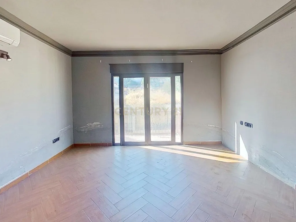 OPORTUNIDADE! ALUGUEL DE MAGNÍFICA MORADIA COM USO NÃO RESIDENCIAL – IDEAL PARA NEGÓCIOS - Image 13