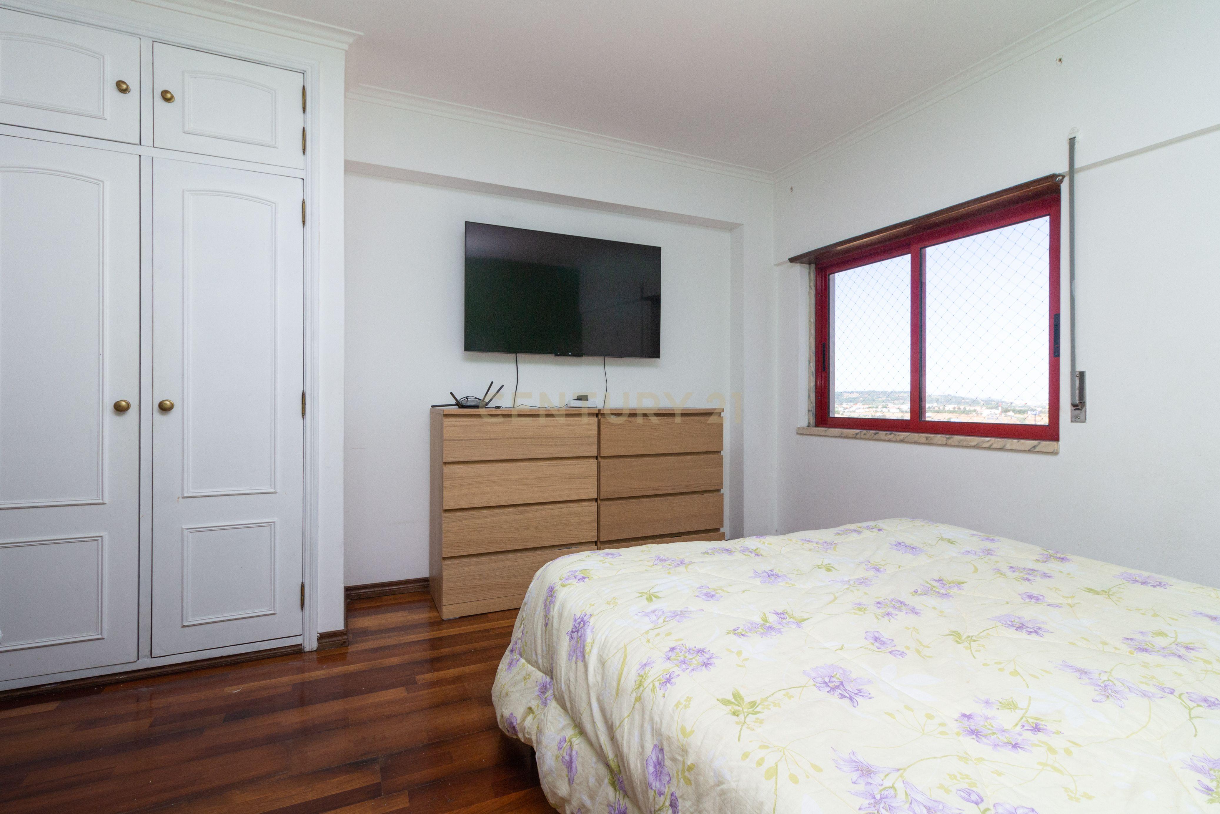 Fotografia 11 de Espaçoso T3 em Alenquer com 142m² e 2 casas de banho