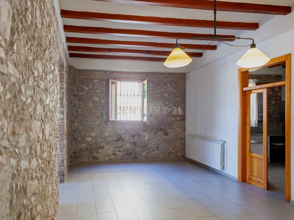 Encanto modernista no rés do chão com jardim – La Garriga - Image 14