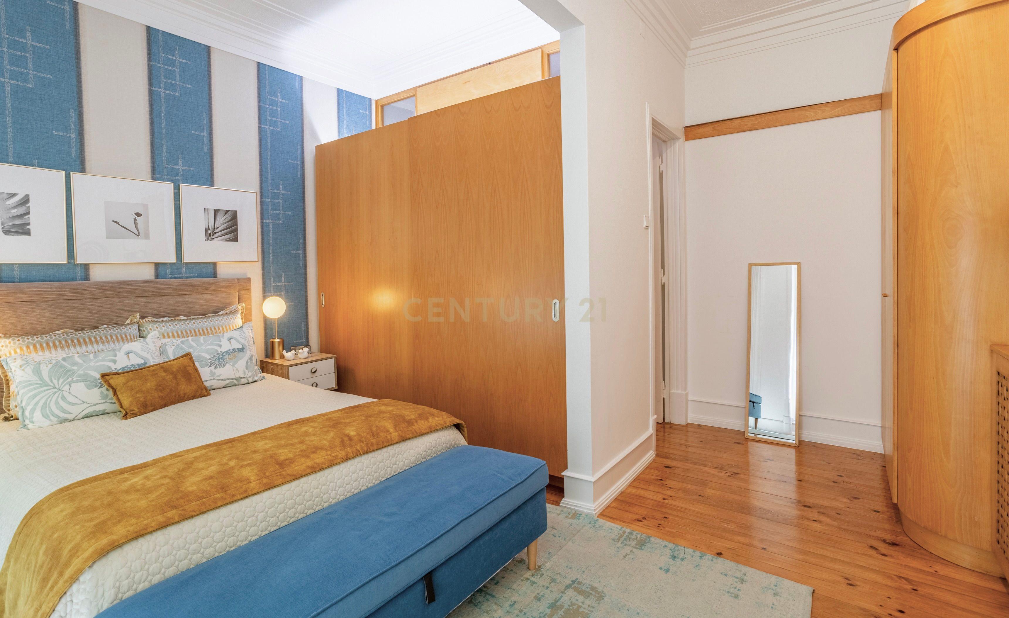 Apartamento T2+1 para venda - Campo Pequeno - Image 3