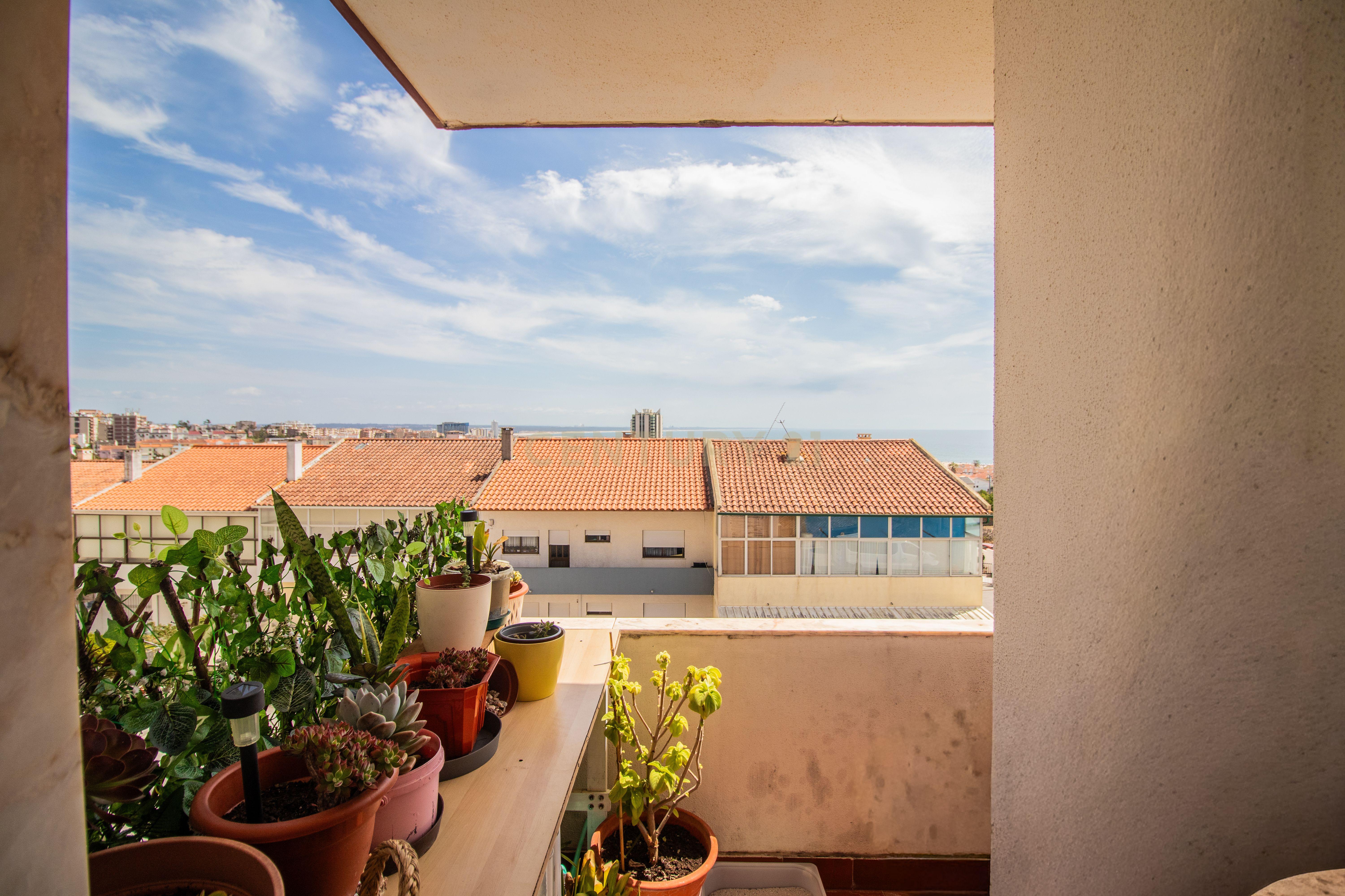 Fotografia 9 de Apartamento T3 em Buarcos, a 900 metros da Praia, com elevador e excelente exposição solar!
