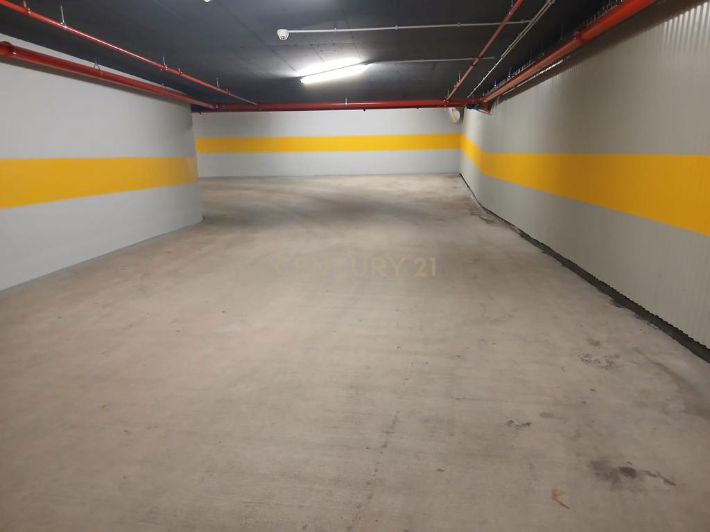 Parqueamento para arrendamento - Marquês de Pombal - Image 4