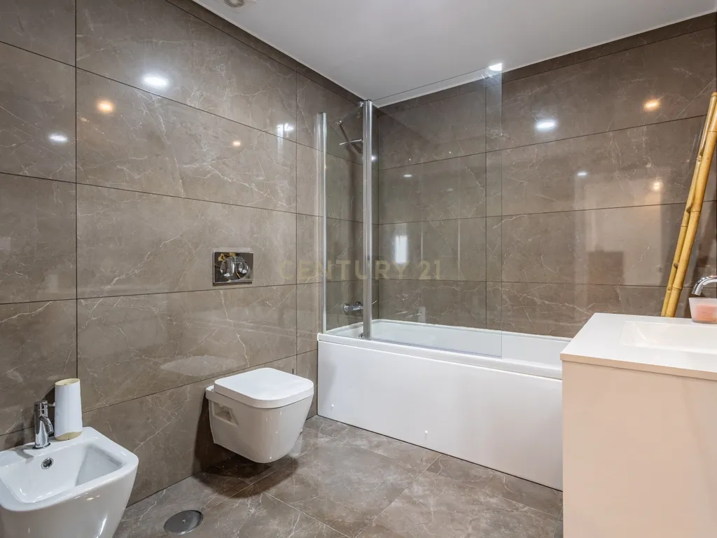 Apartamento T3 Luminoso e Recente na Ramada – Viva com Qualidade! - Image 19