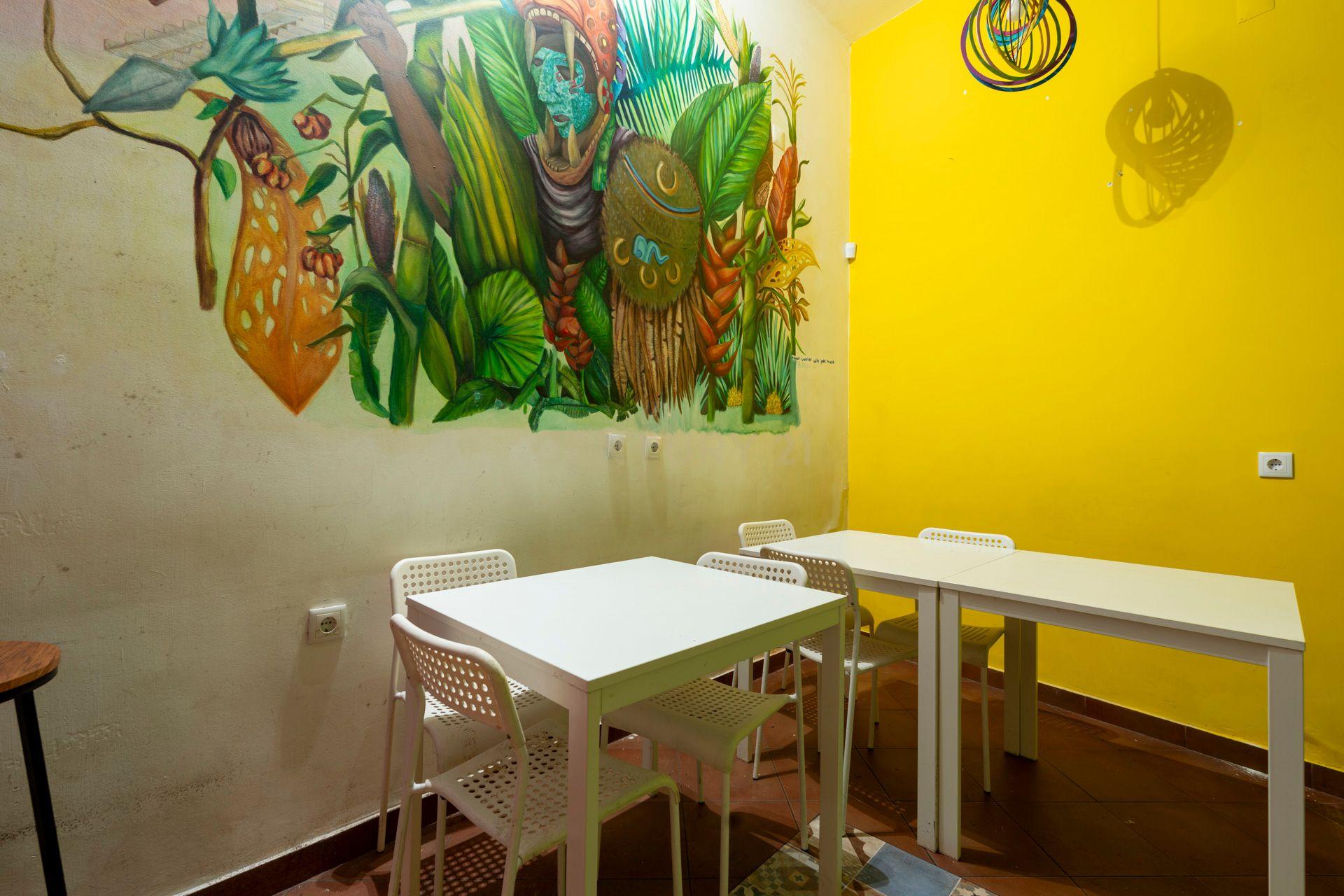 Fotografia 12 de OPORTUNIDADE! ESPAÇO DE RESTAURAÇÃO MUITO BEM DECORADO E TOTALMENTE EQUIPADO EM LOCALIZAÇÃO CENTRAL DE LISBOA, GRANDE POTENCIAL PARA O SEU NEGÓCIO!