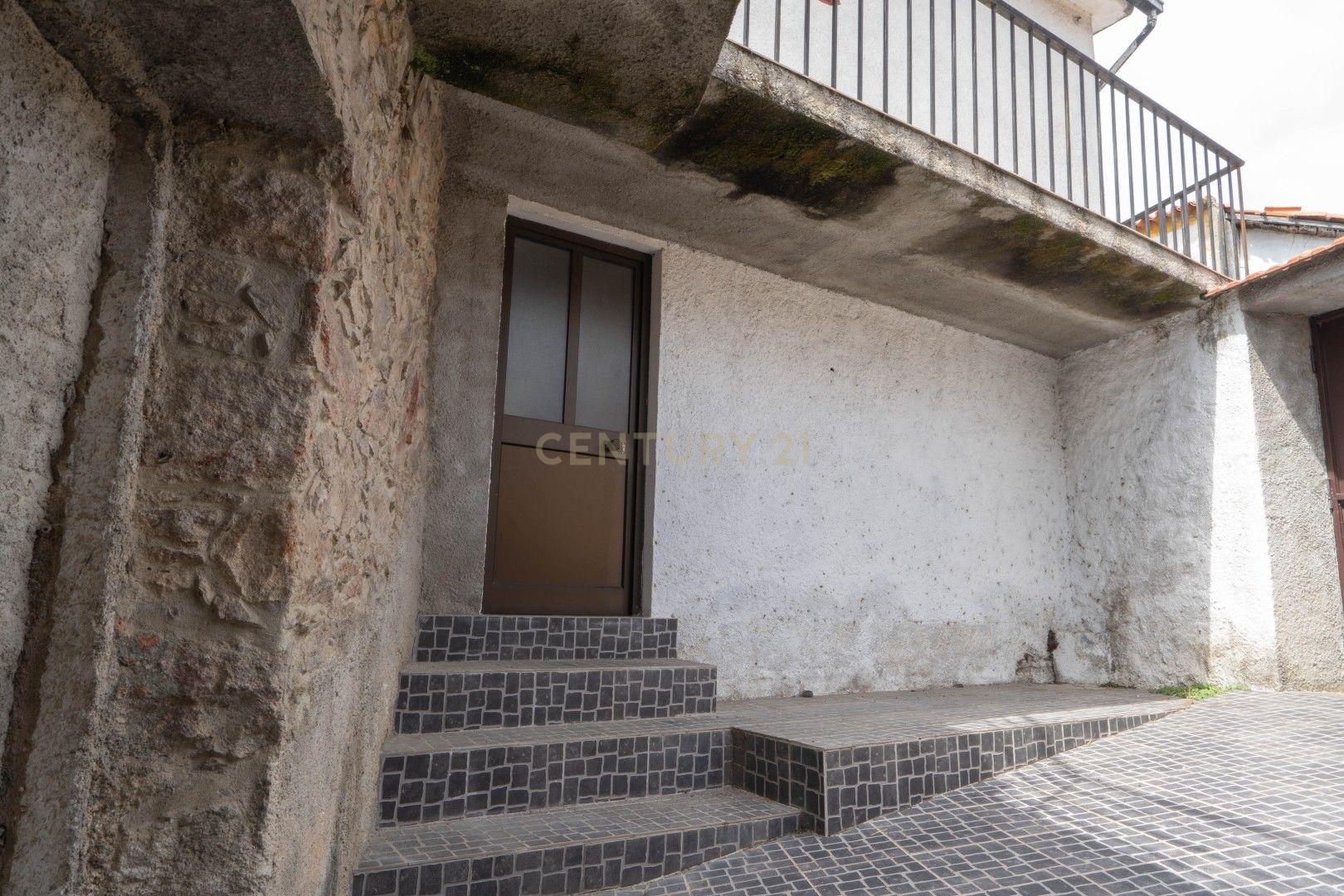 Fotografia 9 de Encantadora Moradia em São Miguel de Poiares, Coimbra