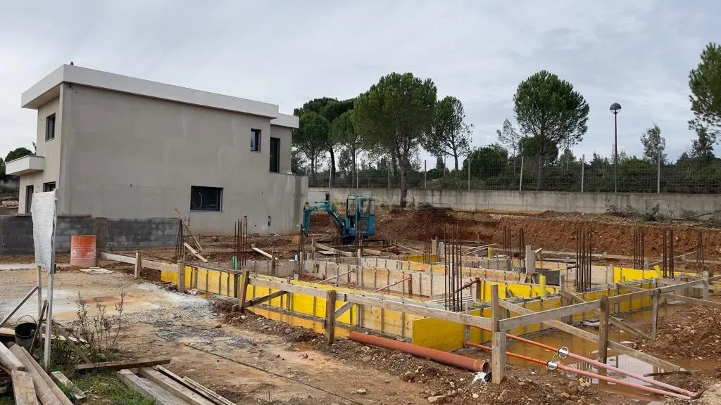 Moradia T4 isolada fase inicial de Construção - Image 15