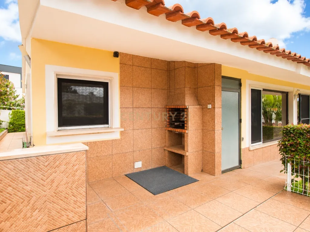 Moradia T3 em lote de 936m2 em Vila Alegre, Fernão Ferro - Image 43