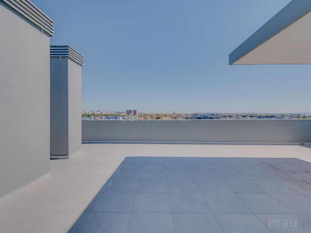 T3 | QUINTA DAS MARIANAS, CARCAVELOS | TERRAÇO COM VISTA MAR - Image 37