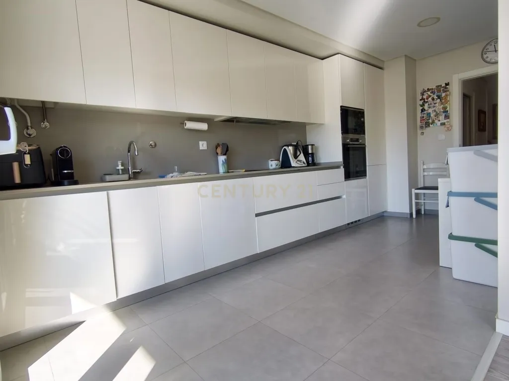 Apartamento T2 na Urbanização Solvillas, Odivelas – Espaço, Luz e Conforto - Image 14