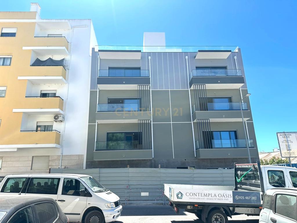 T2 NOVO EM OLHÃO | LOGRADOURO PRIVADO | CEDÊNCIA DE POSIÇÃO - Image 16