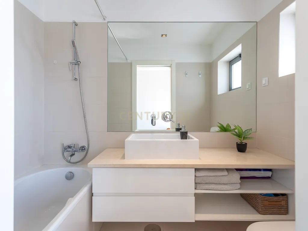 DUPLEX T4 +1 | TERRAÇOS D’AMORA - SEIXAL - Image 30