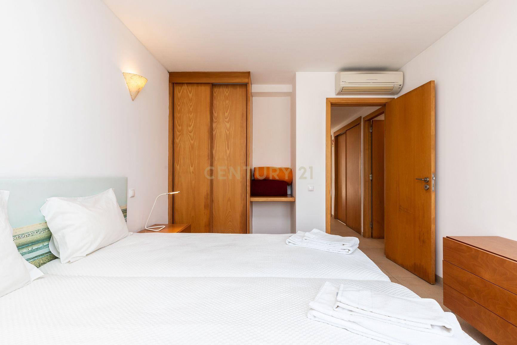 T2 , Golden Club Cabanas. - Image 15