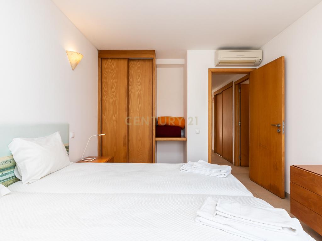 T2 , Golden Club Cabanas. - Image 15