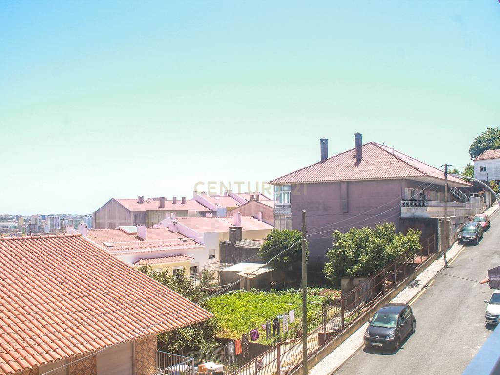 T3 na Amadora – Conforto, Espaço e Excelente Localização! - Image 23