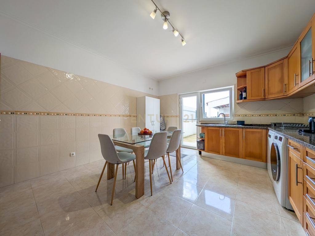 Quinta do Conde - Moradia Geminada Duplex com 142 m², com Garagem - Image 16