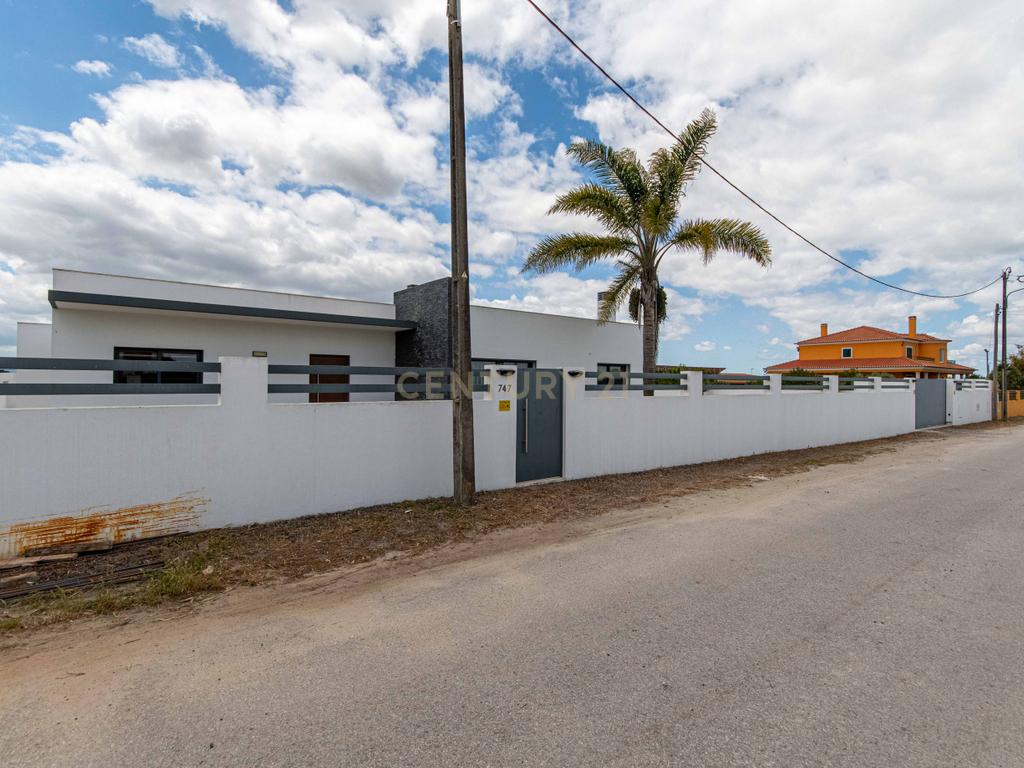 Moradia Térrea T4 no Montijo — Isolada, Moderna e com Piscina - Image 39