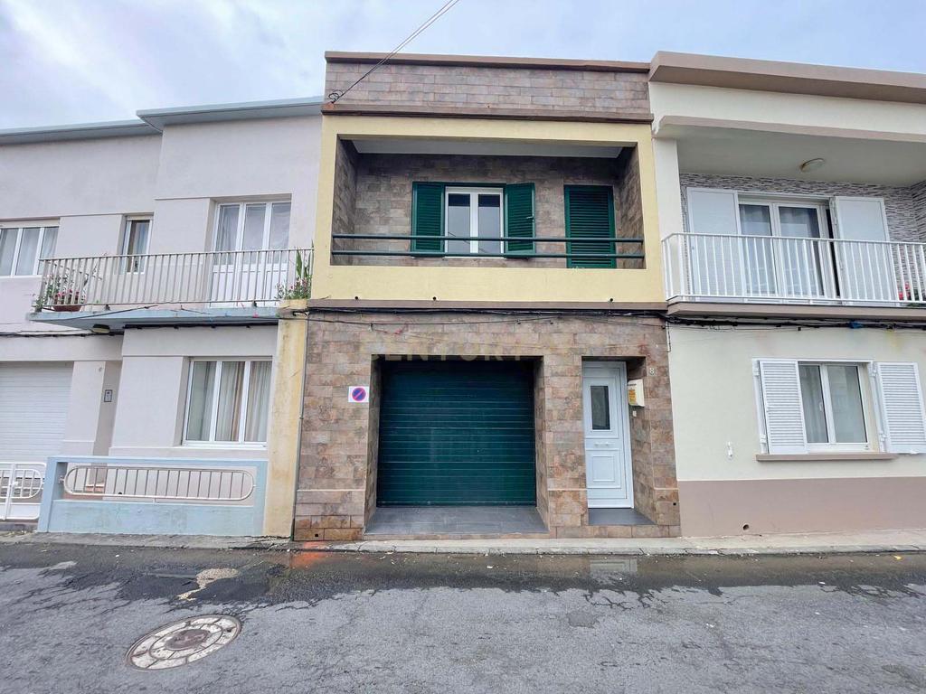 Casa Renovada (AL) com Vista Mar em São Roque - Ponta Delgada, São Miguel - Image 2