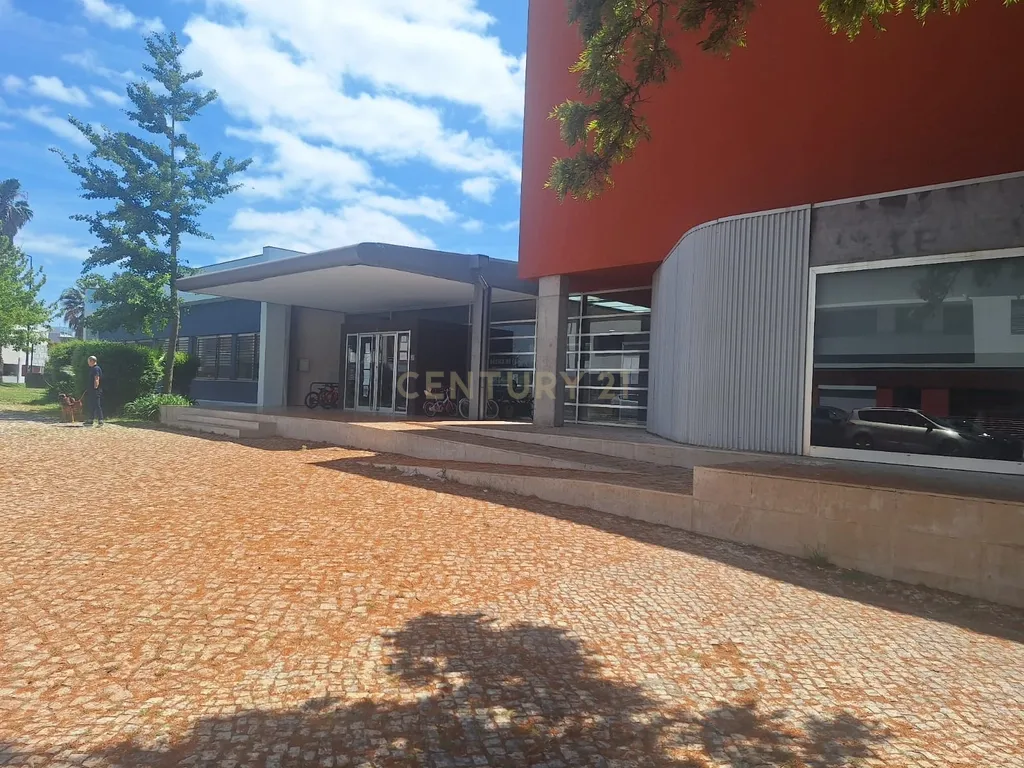 Apartamento T2 no Alto da Faia em Telheiras - Image 17