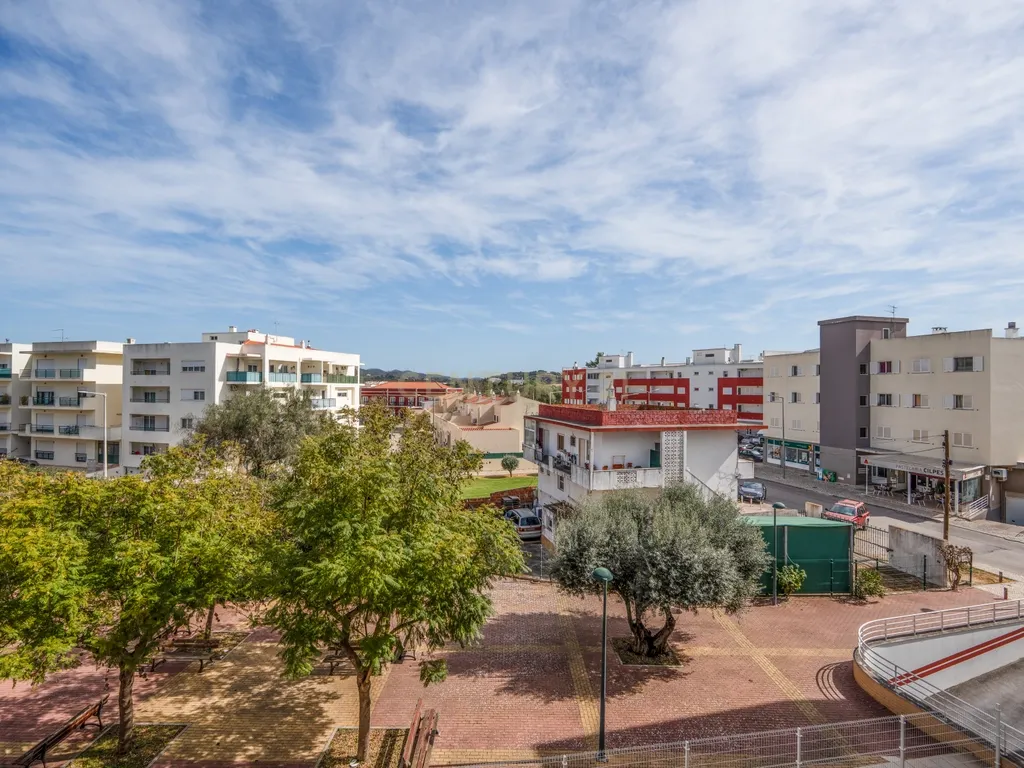 T2 com 99m², varanda generosa e 2 lugares de garagem em Silves - Image 22