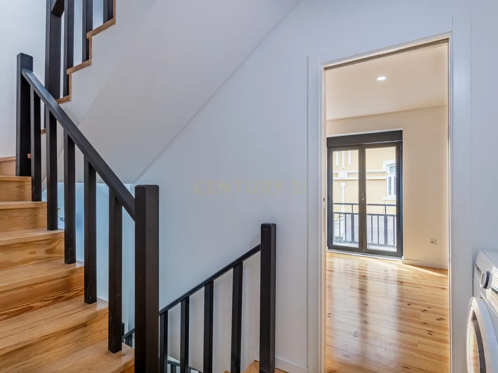 Moradia totalmente renovada no coração de Lisboa, com 4 suites - Image 20