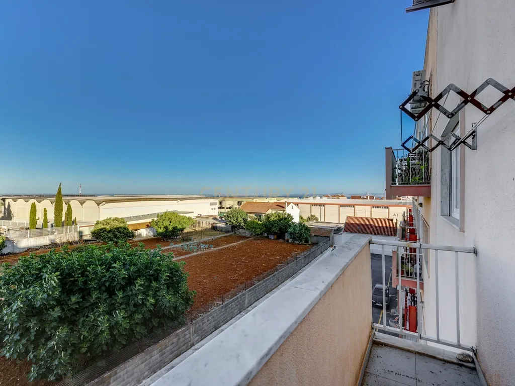 T3 Espaçoso à Venda em São João da Talha – Rua Palmira Bastos - Image 21