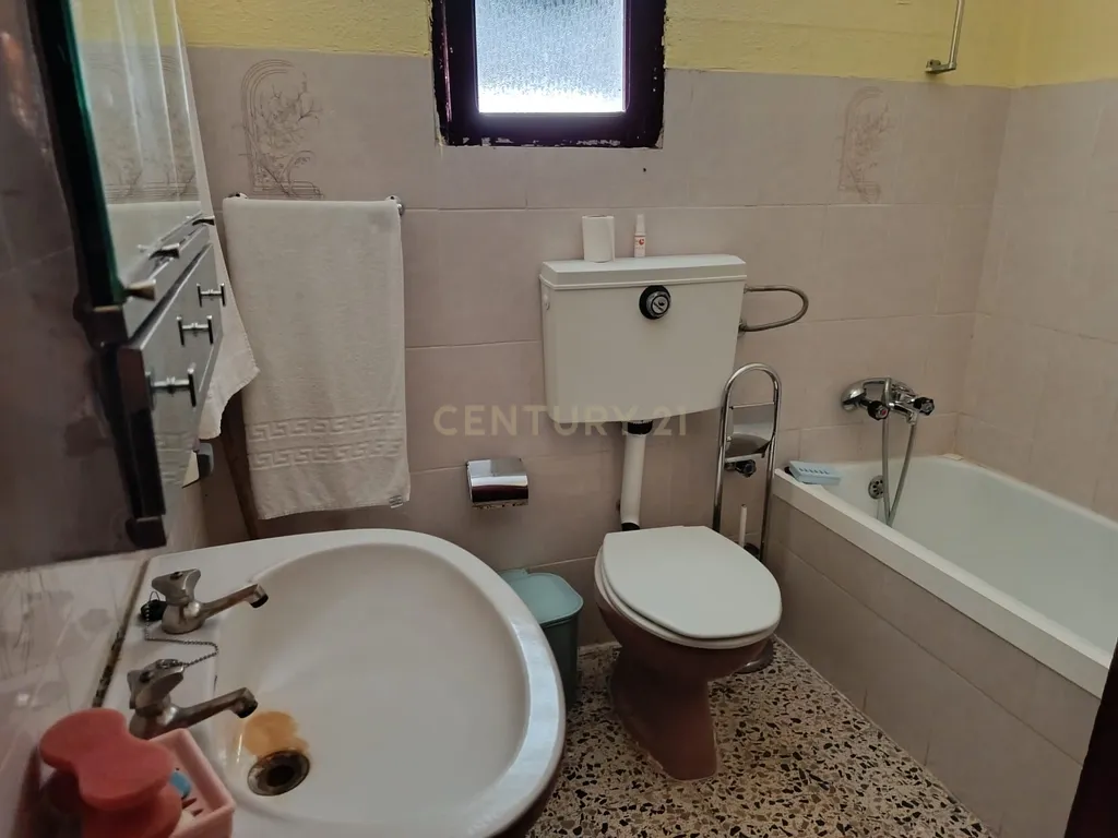 Moradia T4 com Terreno - Salsas - Bragança - Image 38