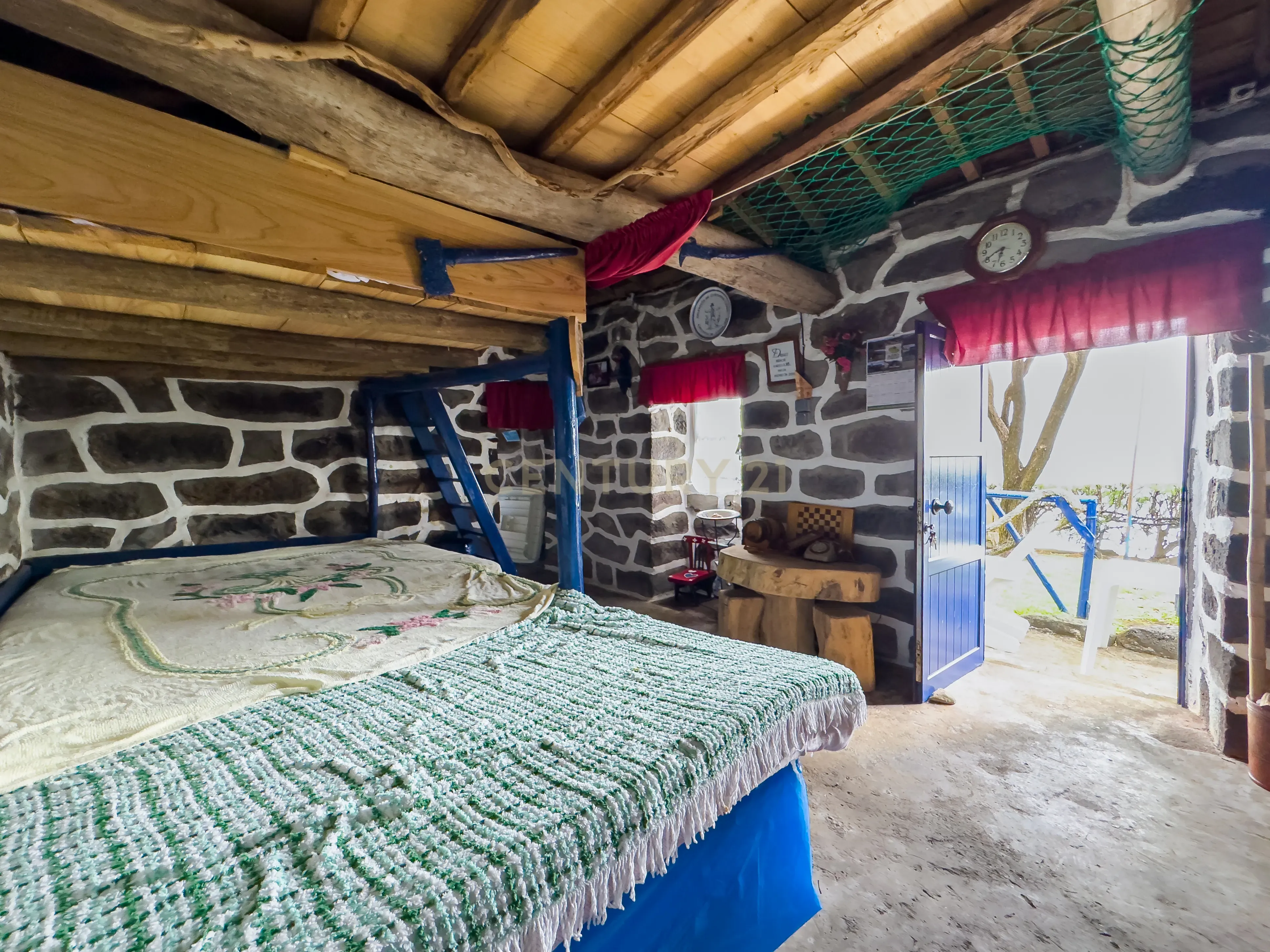 Imóvel Histórico na Fajã do Araújo – Uma das Casas Mais Antigas do Nordeste - Image 6