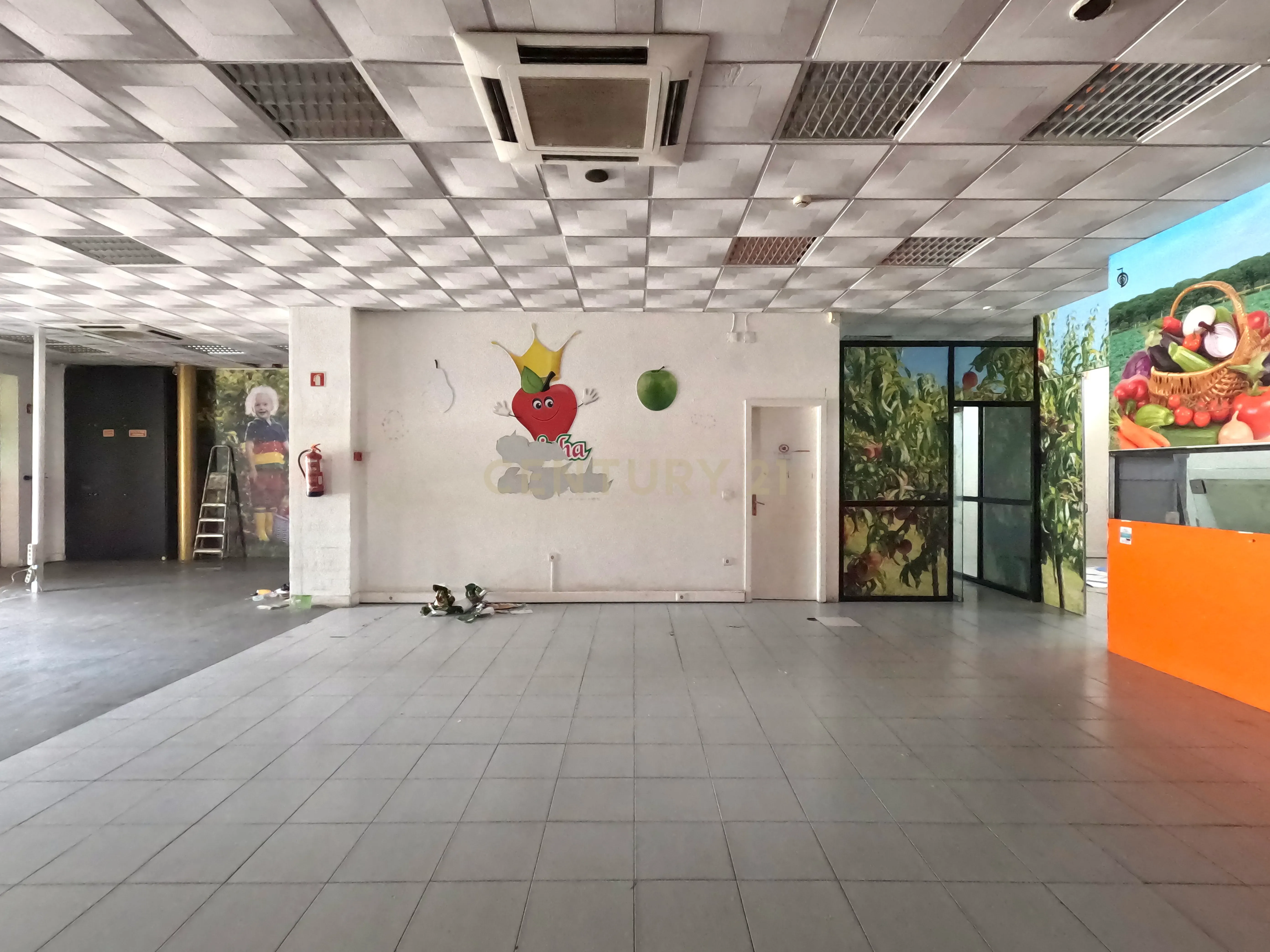 Loja para Arrendamento – 150 m² - Image 22