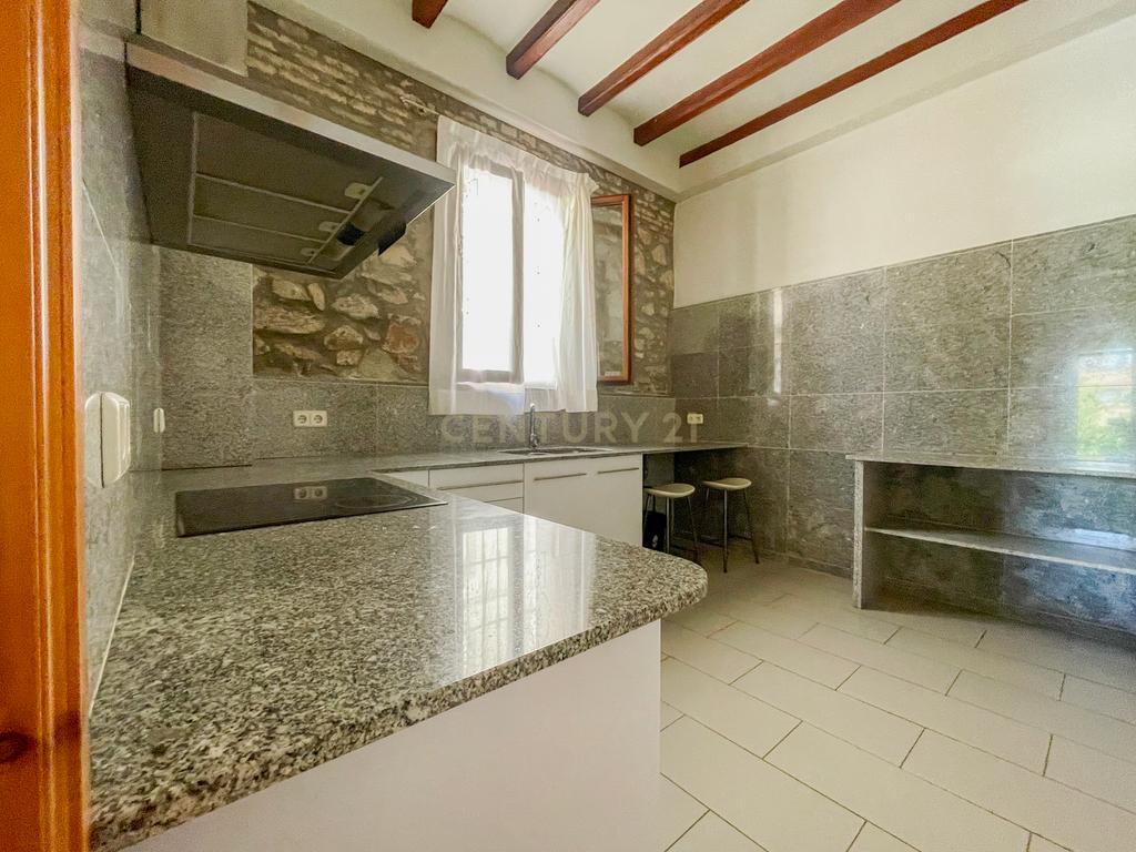 Encanto modernista no rés do chão com jardim – La Garriga - Image 19