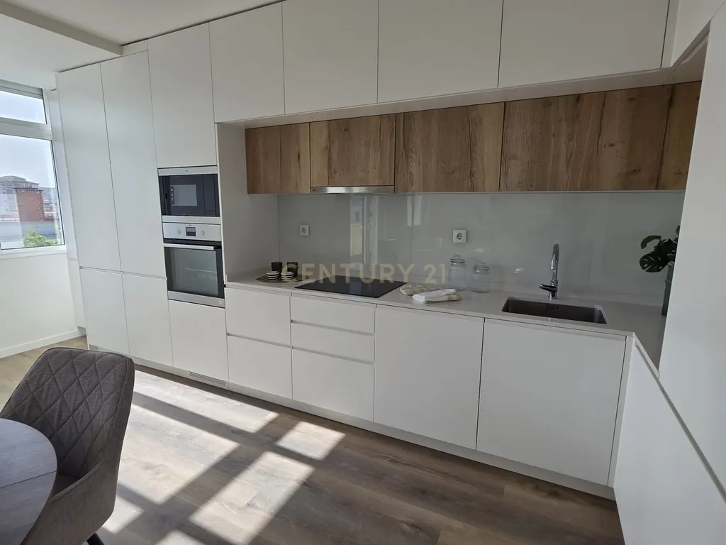 Apartamento T3 Novo em Benfica | varanda aberta | suite | 2 elevadores e 2 Anos de Garantia - Image 16