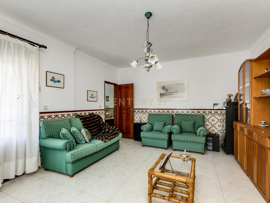 Moradia T8 de 288 m² no Centro de Montargil – Junto à Barragem - Image 22