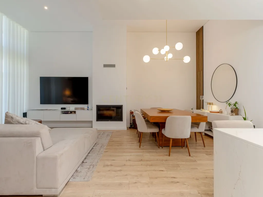 Moradia T4 Térrea de excelência com piscina e casa independente de 50m2 | Quinta da Marquesa - Image 9
