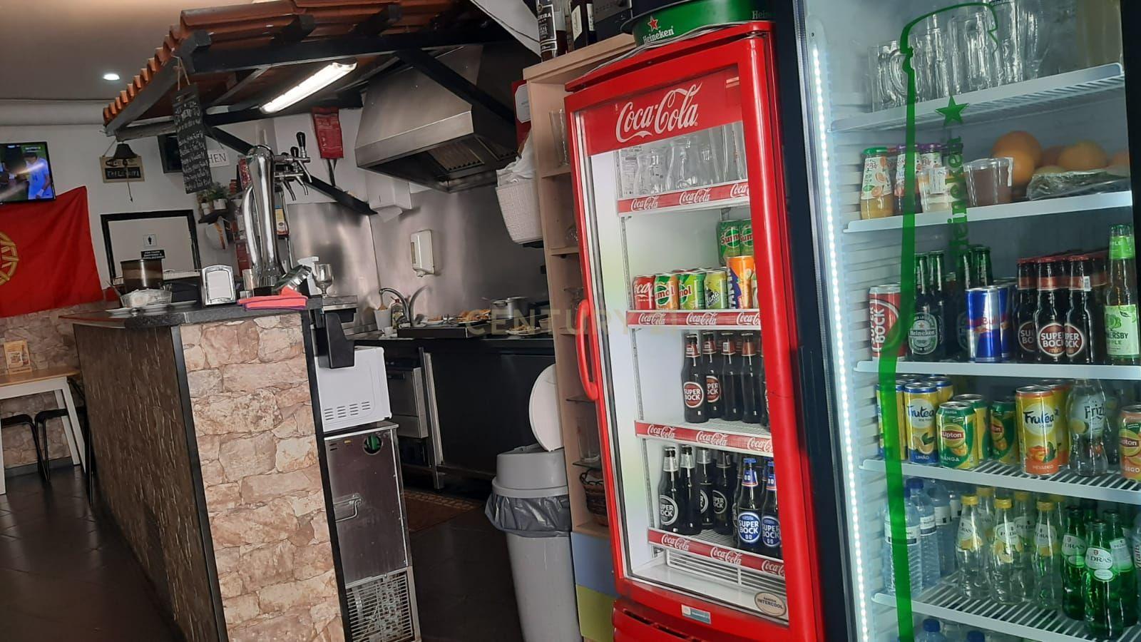 Fotografia 7 de Trespasse de café snack-bar na baixa do Porto