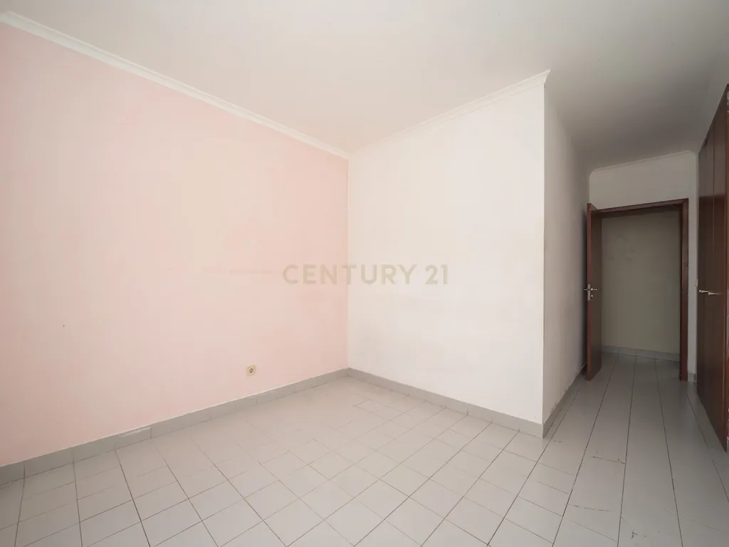 Apartamento T1 em Talaíde, Porto Salvo, Oeiras - Image 14
