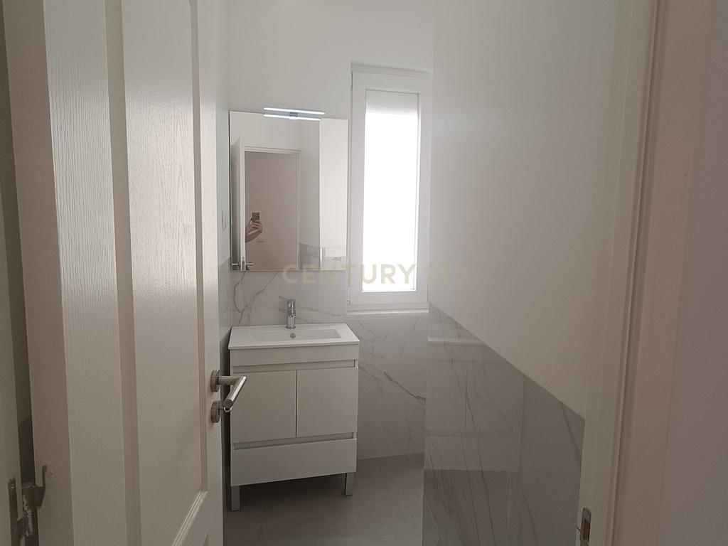 Prédio - Vila Irene - Sacavém - 12 Apartamentos - Image 19