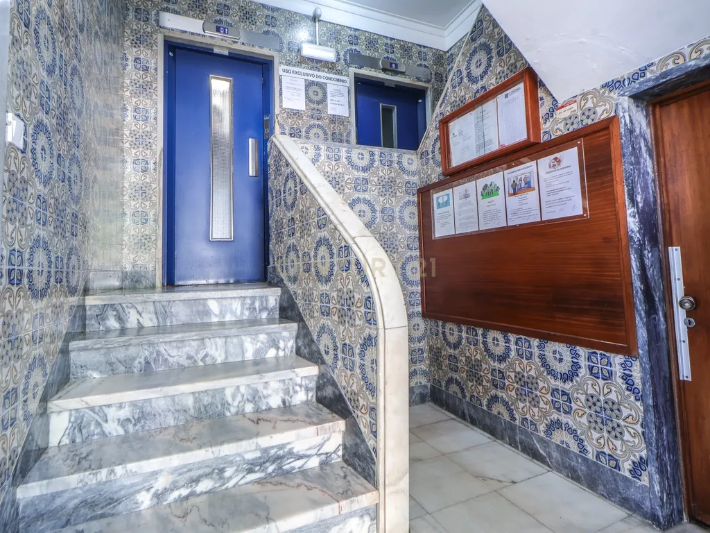 Apartamento T3 no Laranjeiro – Junto à Base Naval do Alfeite | Pronto a Habitar | Elevador - Image 33