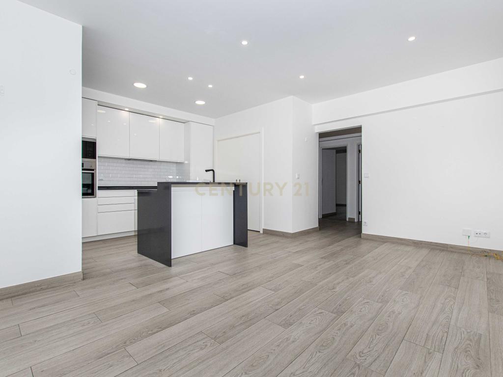 Apartamento T2 Alhandra - Image 16