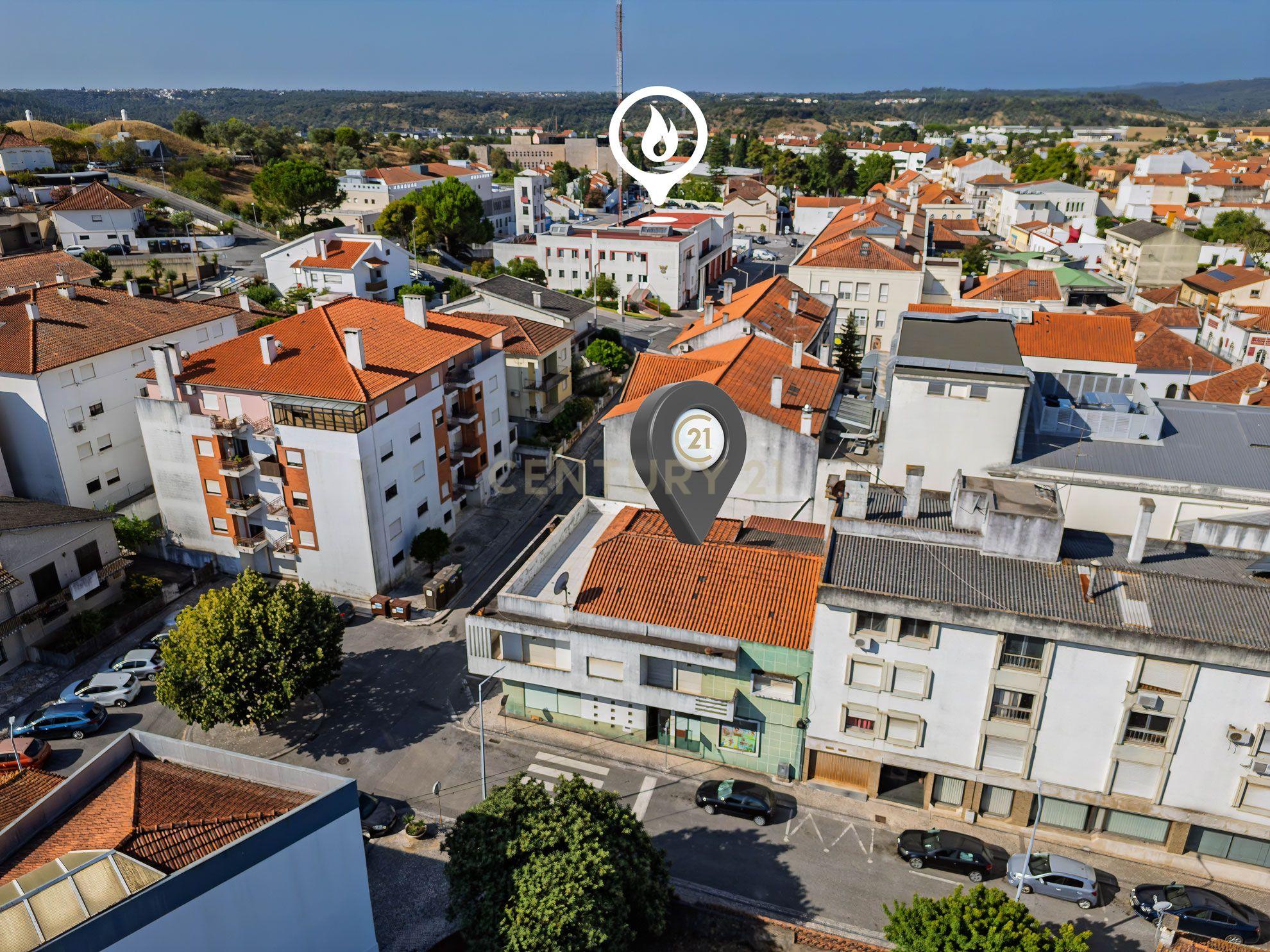 Fotografia 11 de Espaço Comercial 182 m² em Alcanena | Investimento
