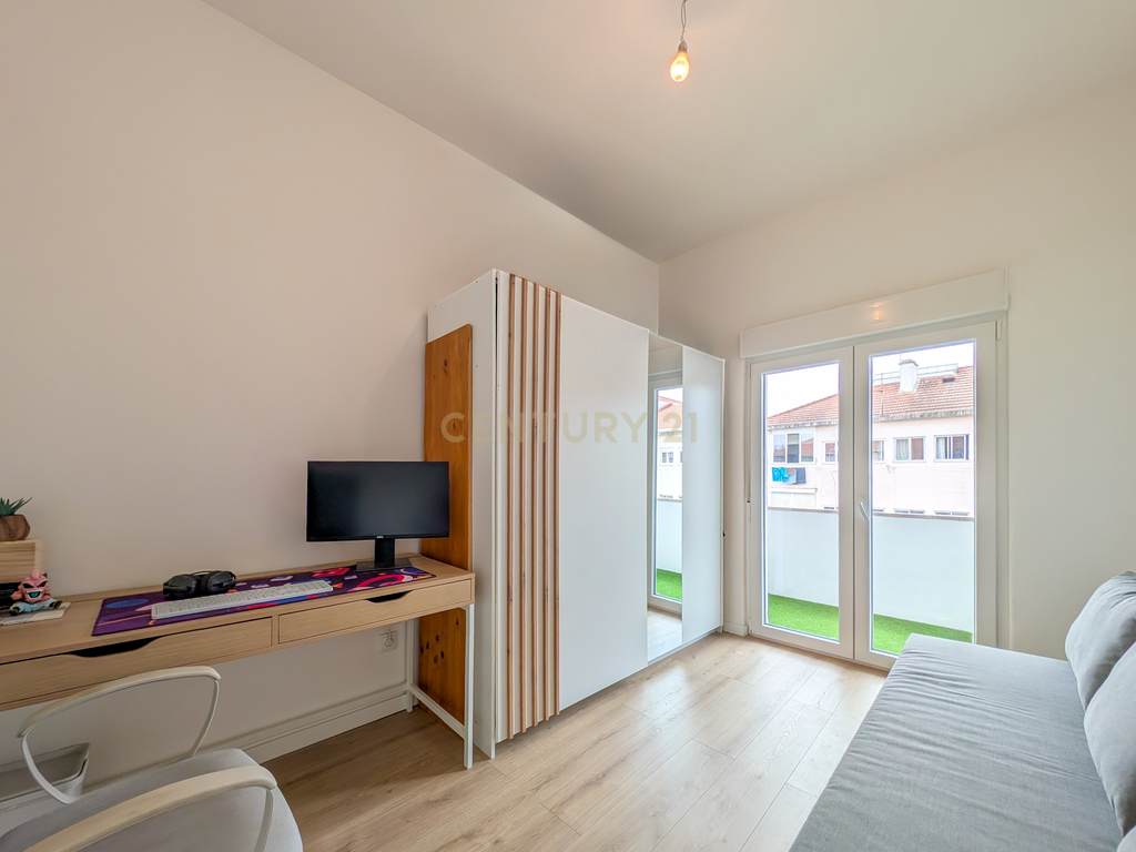 Apartamento de 3+1 assoalhadas totalmente renovado. - 2 Varandas - Image 14
