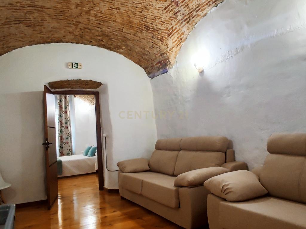  - Image 12