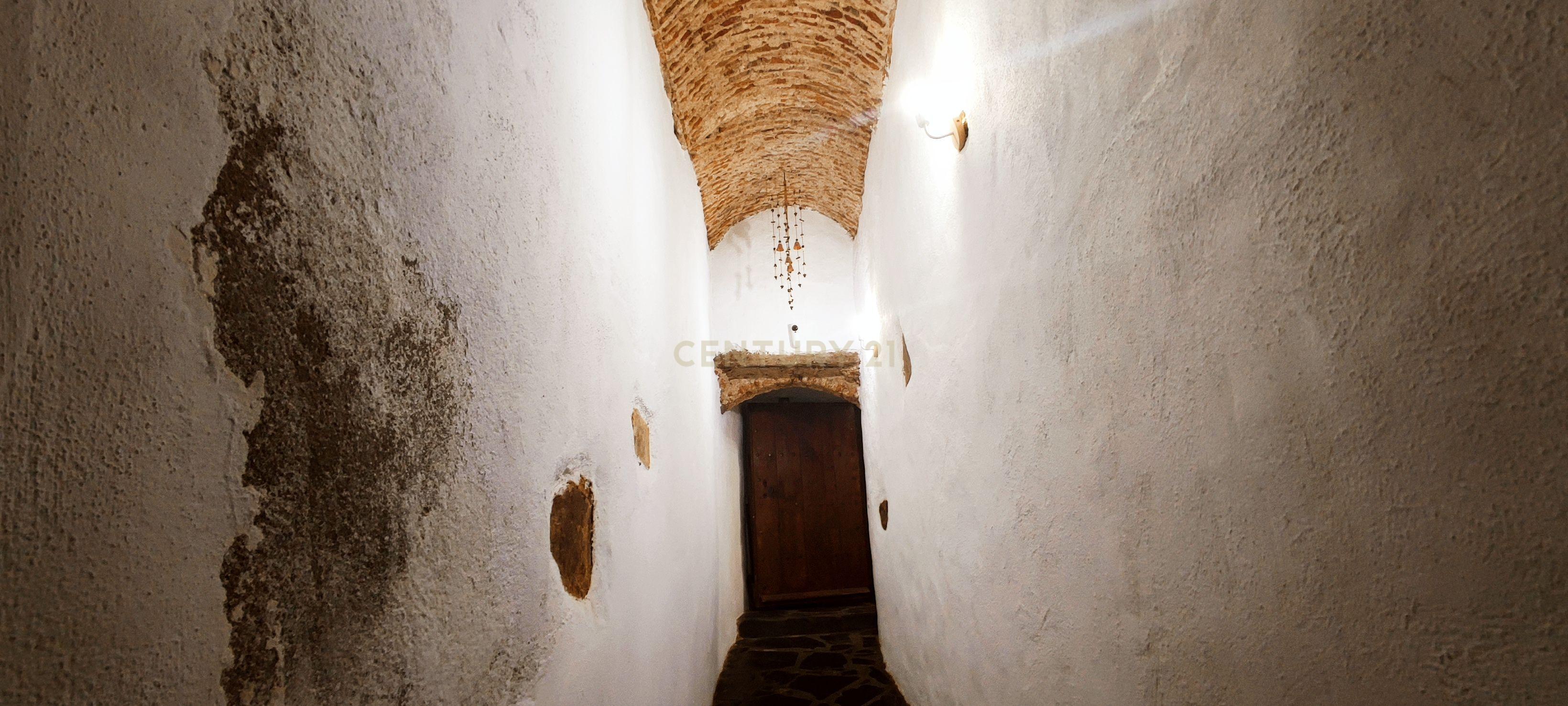 - Image 46