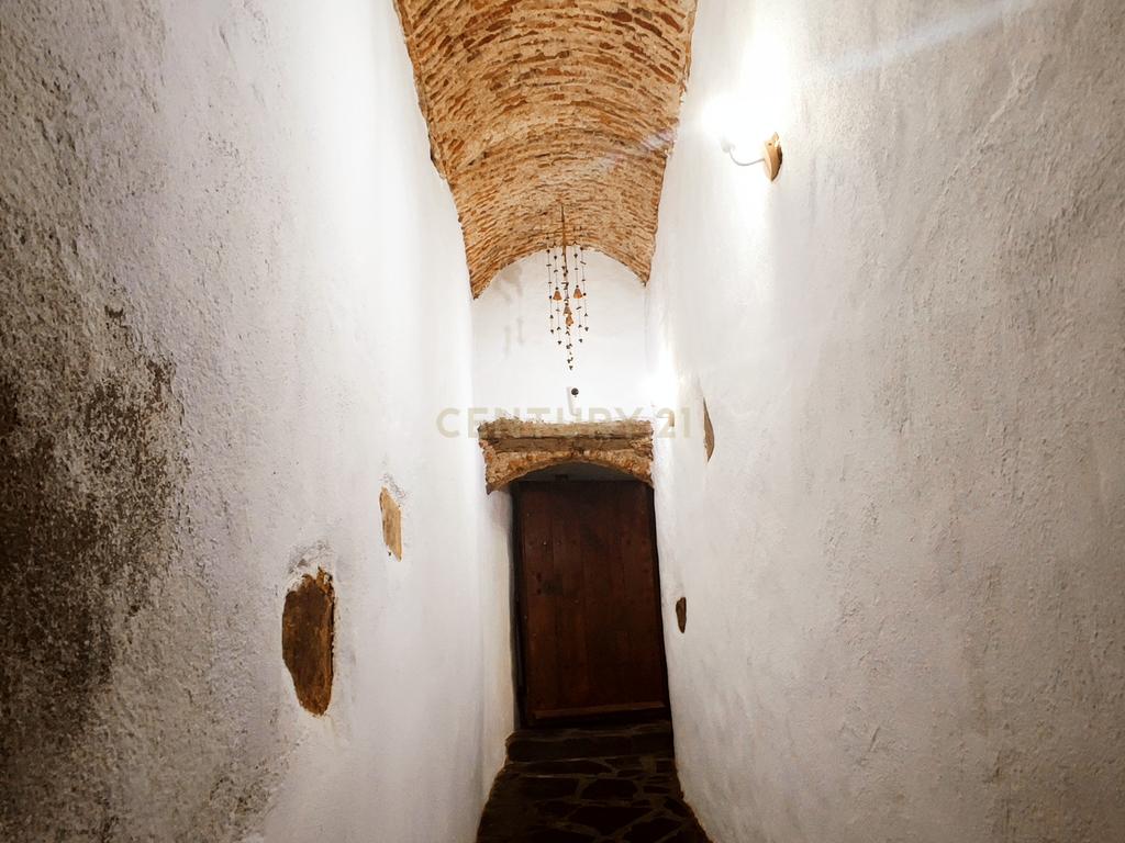  - Image 46