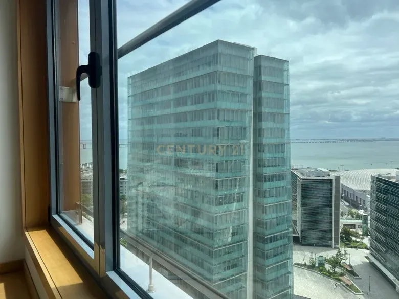 Fotografia 4 de T2 para Arrendamento – Edifício Panoramic, PARQUE DAS NAÇÕES, 17.º Andar, Vista Rio