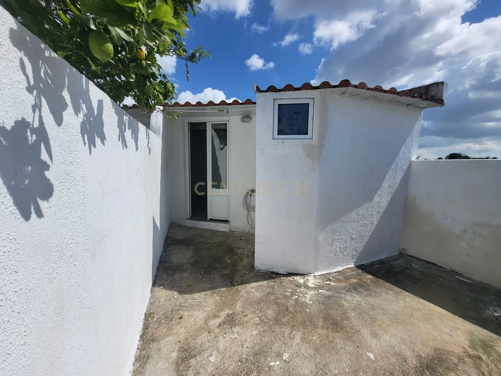 Moradia T2+2 – Quinta da Morgadinha, Charneca da Caparica - Image 20