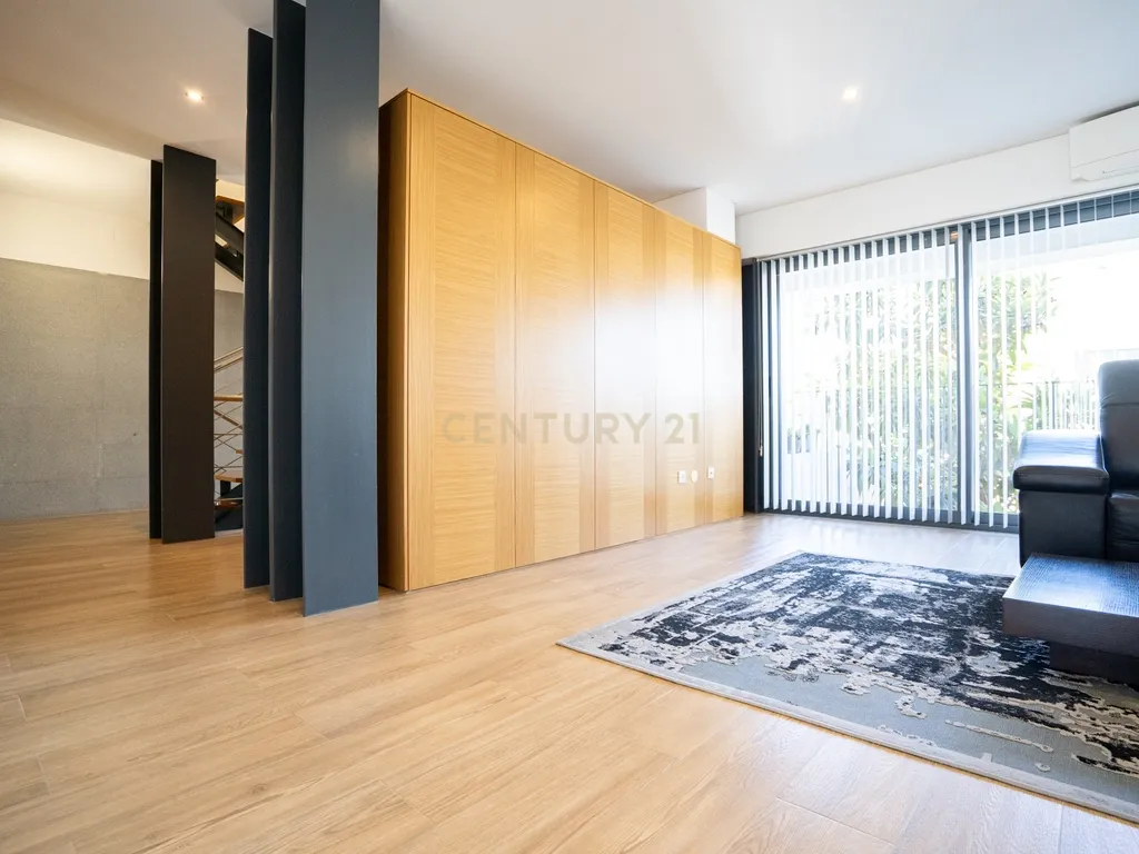 Moradia Contemporânea T4 em Santo António da Charneca - Barreiro - Image 37