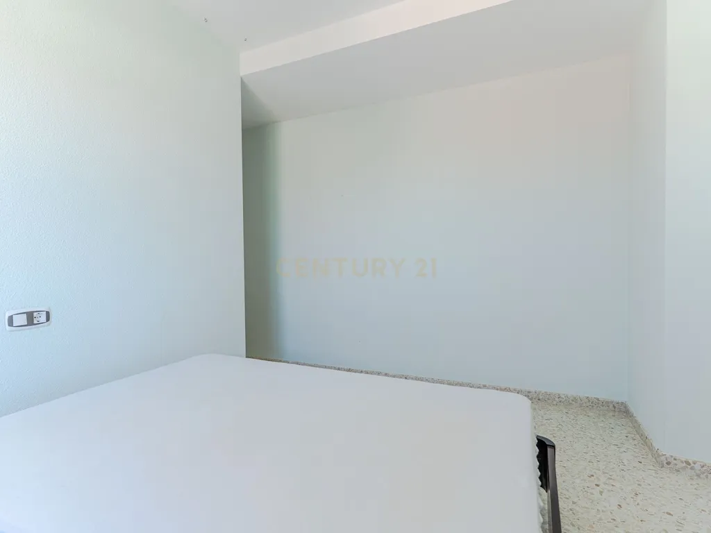 Apartamento T4 com Vista Panorâmica em Pulianas, Granada - Image 19