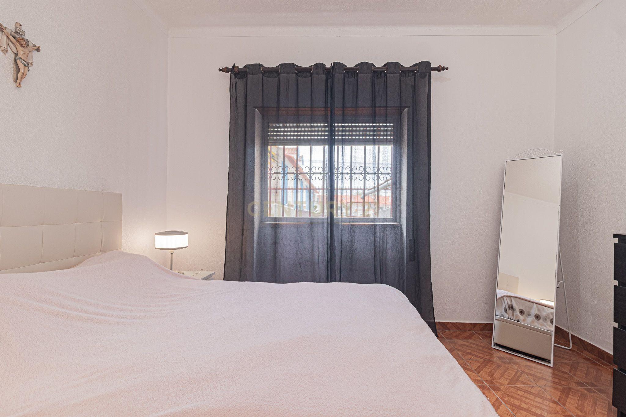 Moradia T4 em Afonseiro - Montijo - Image 4