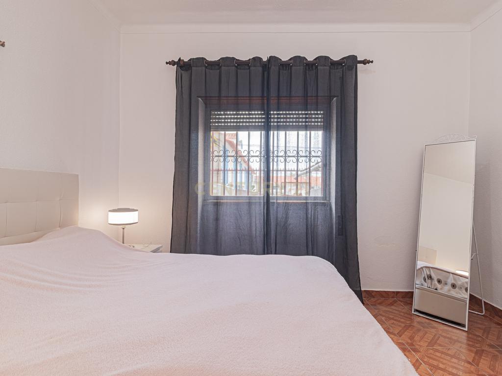Moradia T4 em Afonseiro - Montijo - Image 5