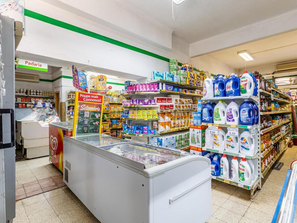 Supermercado em Vale de Figueira Bobadela - Image 12