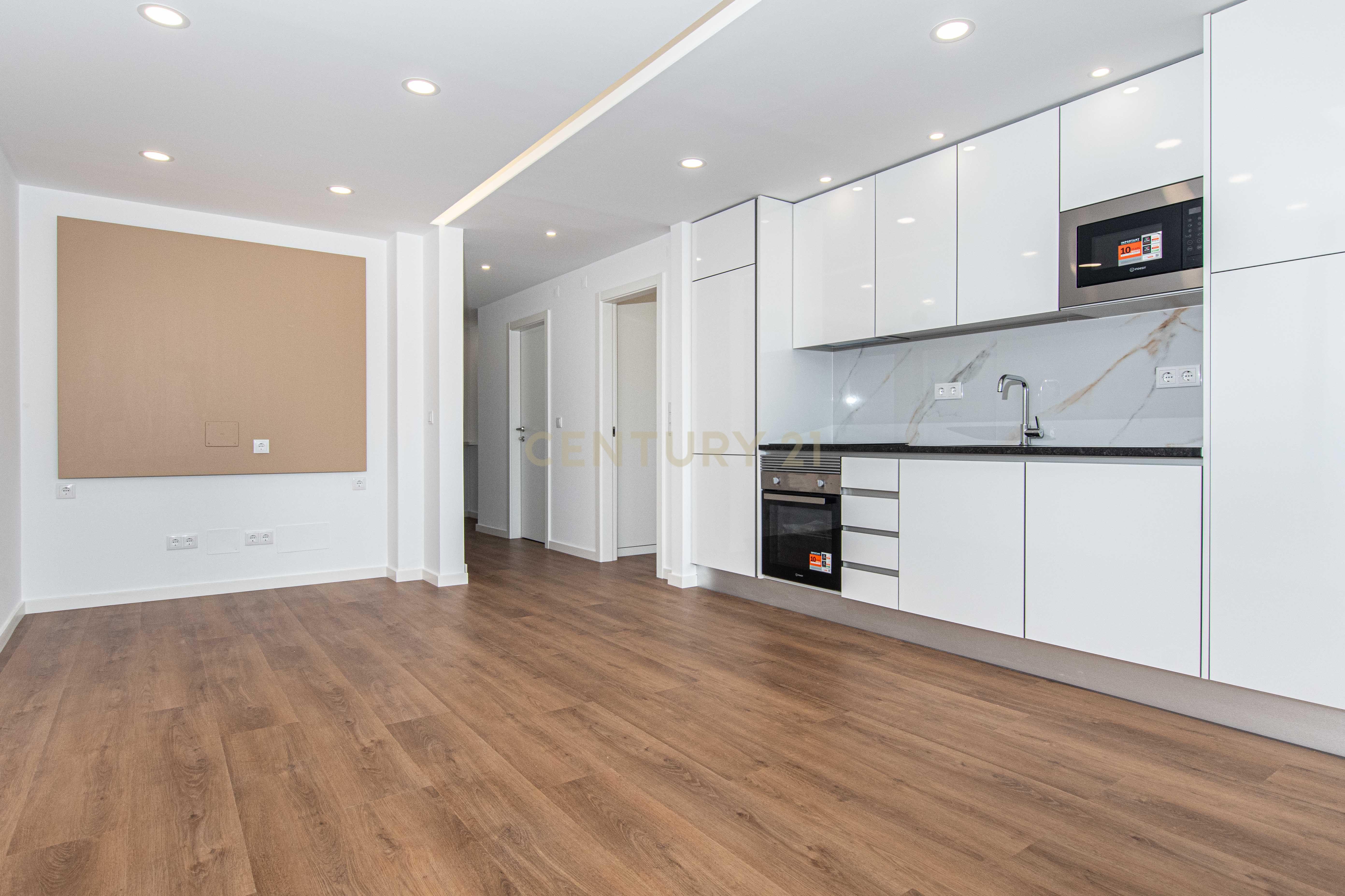 Fotografia 5 de Apartamento T2 Totalmente Remodelado | Rua da Venezuela, Benfica, Lisboa